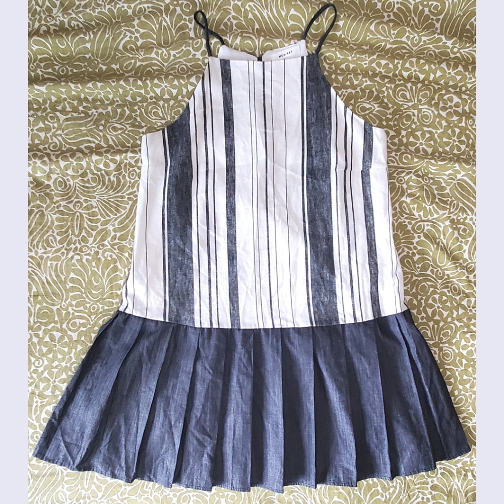Mod Ref Linen Blend Gray And White Pleated Dress - image 1